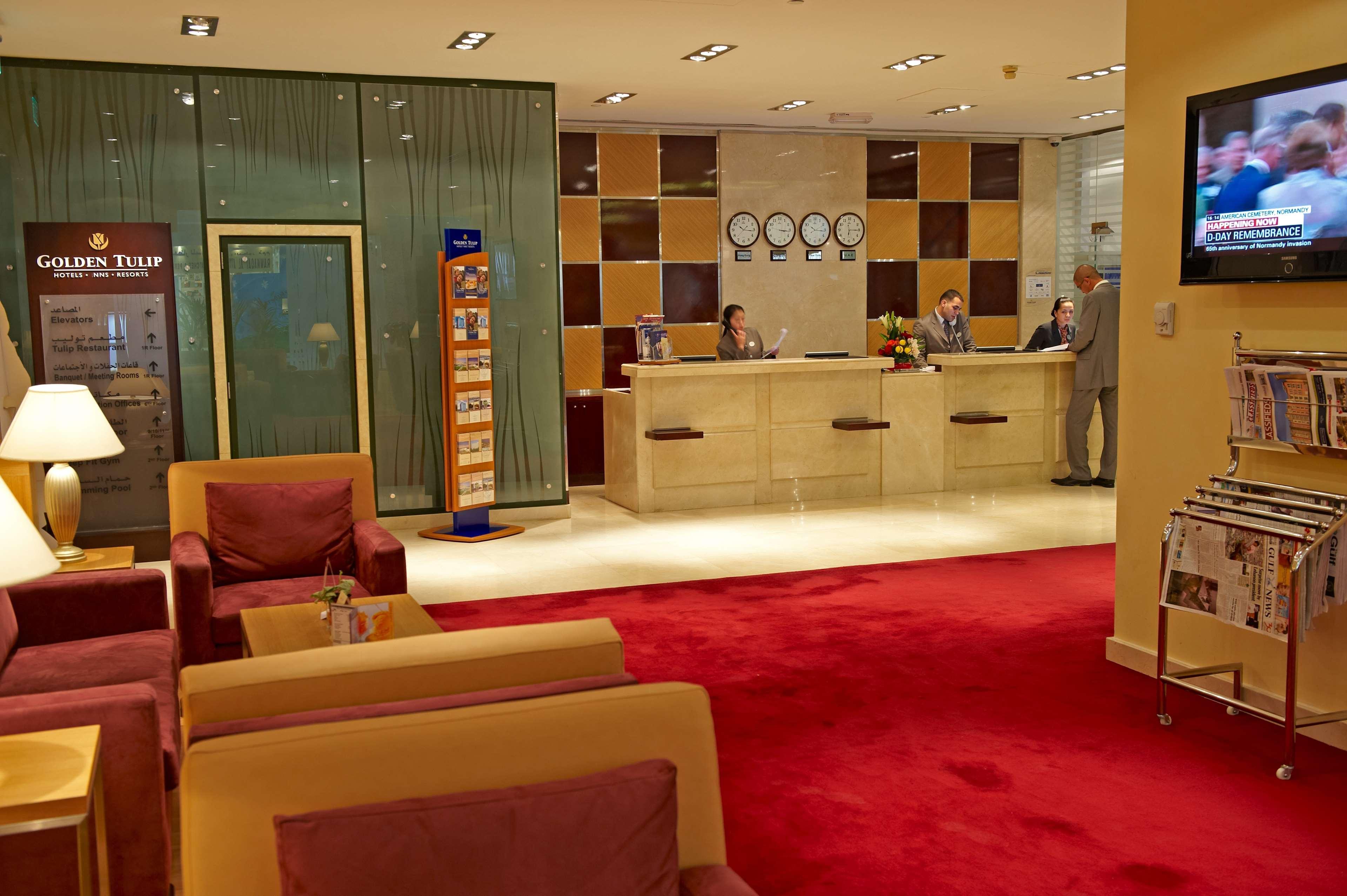 Golden Tulip Sharjah Aparthotel Luaran gambar